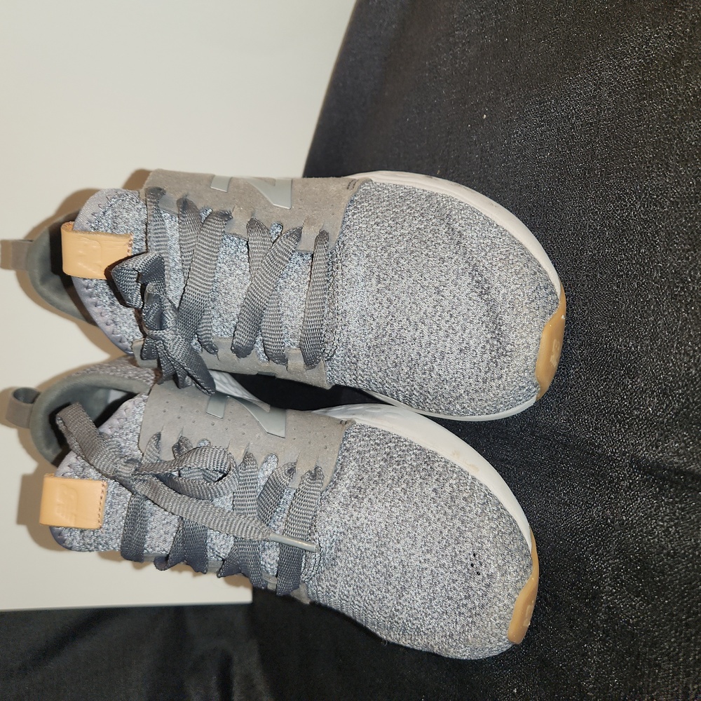 New Balance women's FF sport gray running shoes size 8.5